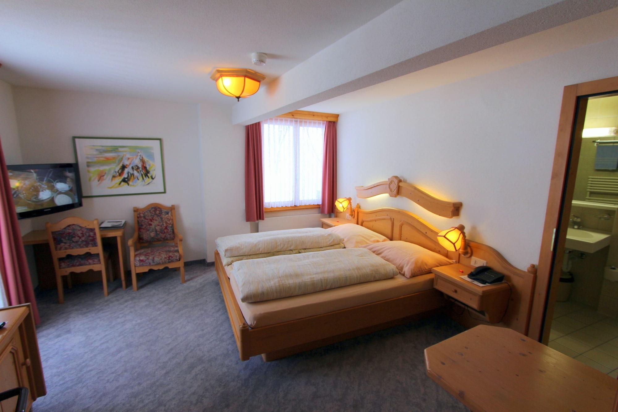סאס פה Swiss Family Hotel Alphubel מראה חיצוני תמונה