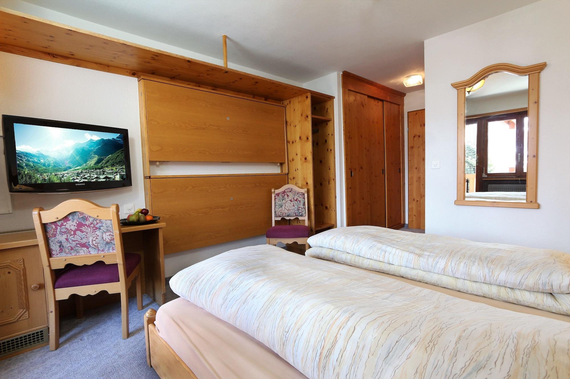 סאס פה Swiss Family Hotel Alphubel מראה חיצוני תמונה